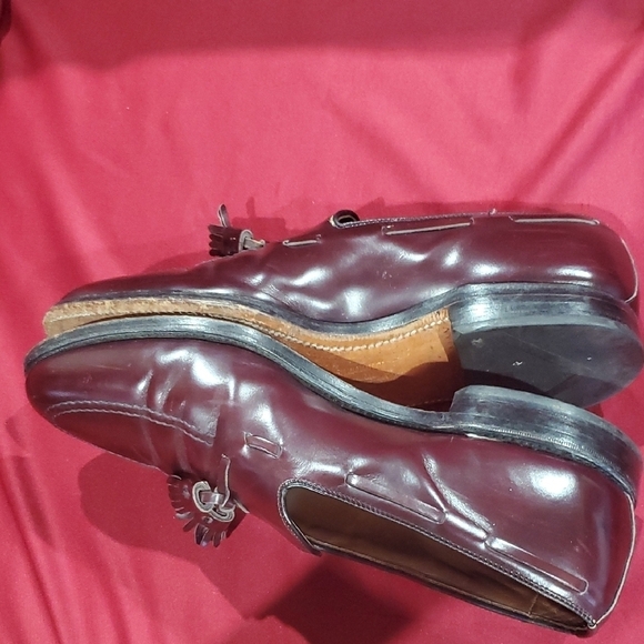 Allen Edmonds Burgandy Grayson Leather Slip-On Tassle Loafers main image 10